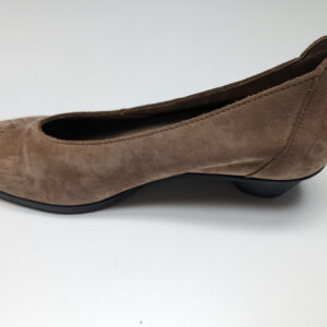 CYNAYE nubuck sand